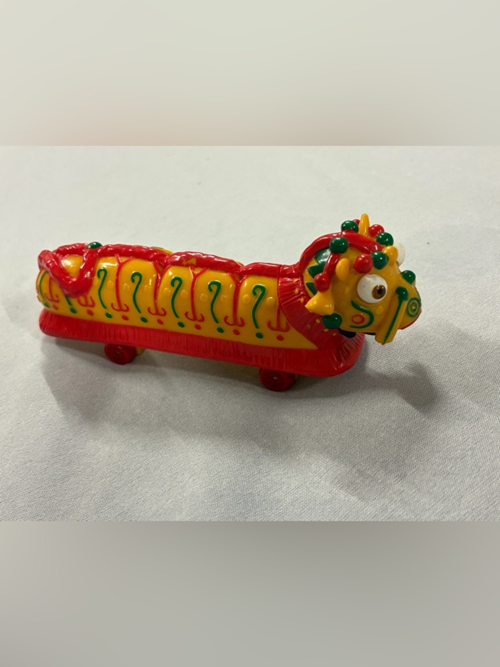 Thomas train ERTL Chinese Dragon Railway Car Britt Allcroft 1998 Plastic